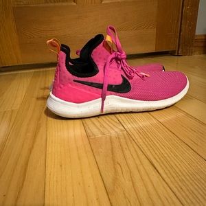 Nike Free Train sneakers